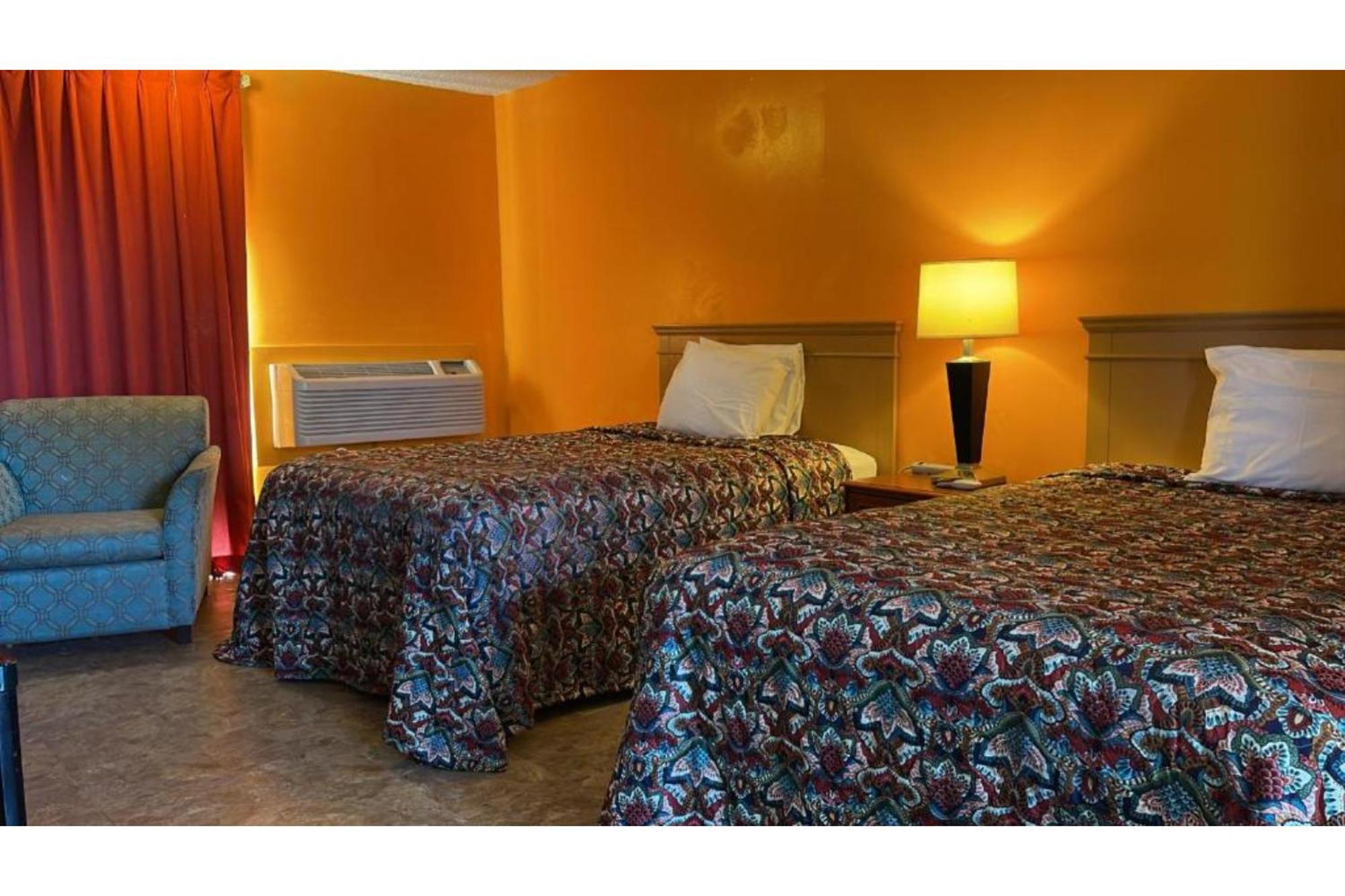 Lake Country Inn Riverside Zewnętrze zdjęcie